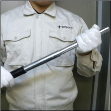 G型系列所有产品均附带有可伸缩功能手动压杆:龙海起重工具